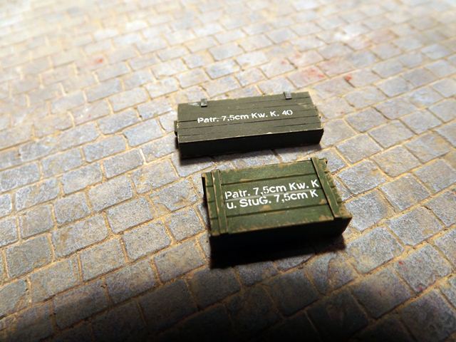 Lowlski 1/16 120mm Scale '7 peice Ammo & Equipment Boxes' 